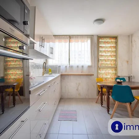 Apartment T3 In Near The Sea And Shops *